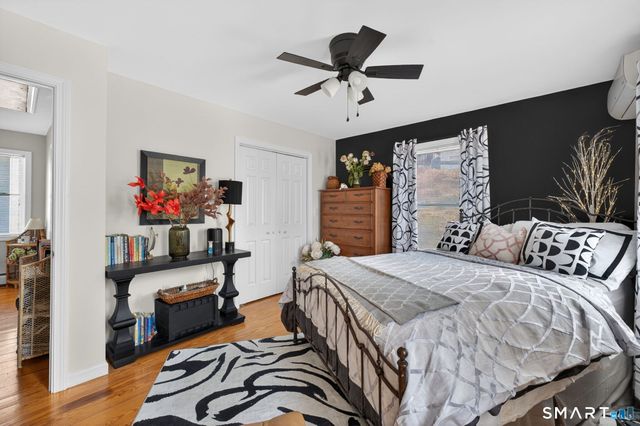 7 Edge Hill Road, East Lyme, CT 06357