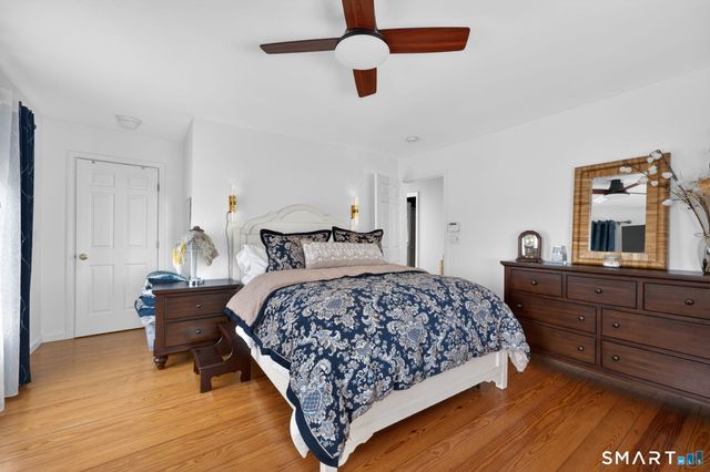 7 Edge Hill Road, East Lyme, CT 06357