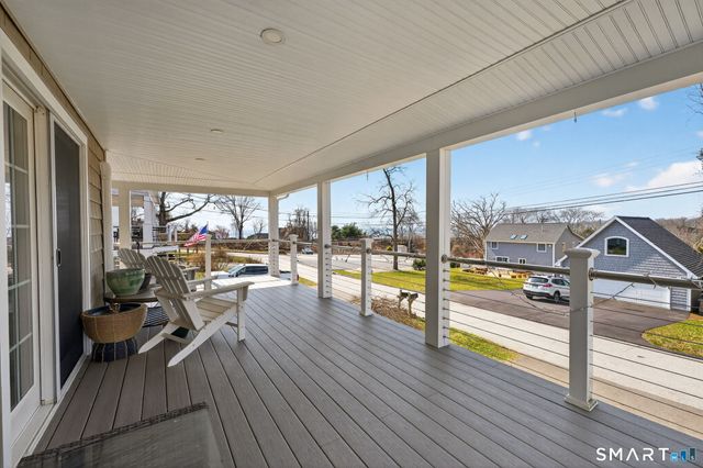 7 Edge Hill Road, East Lyme, CT 06357