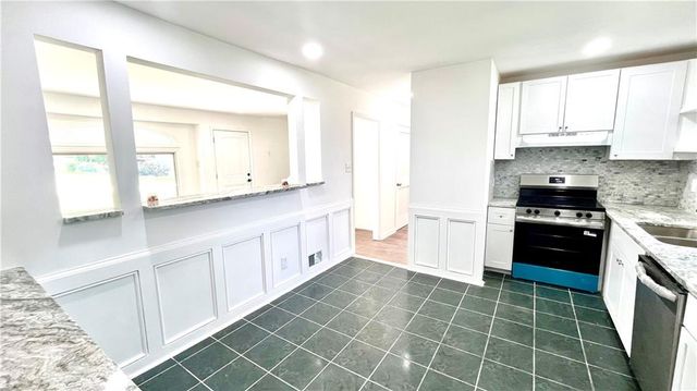 3615 River Hills Court, Ellenwood, GA 30294