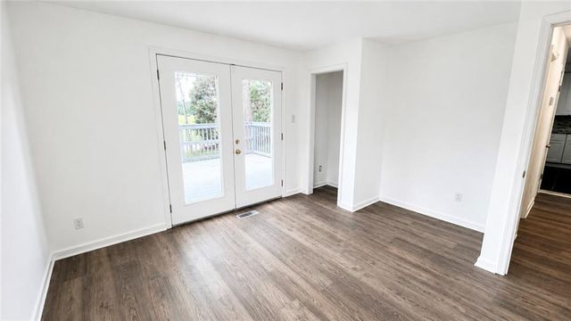 3615 River Hills Court, Ellenwood, GA 30294