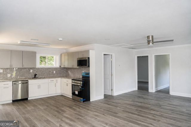 2911 Macon Drive SW, Atlanta, GA 30354