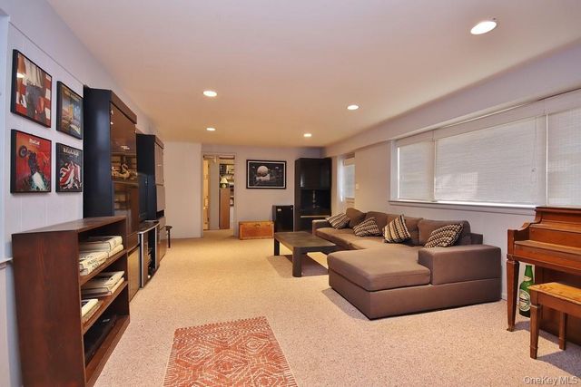 47 Fuller Road, Briarcliff Manor, NY 10510