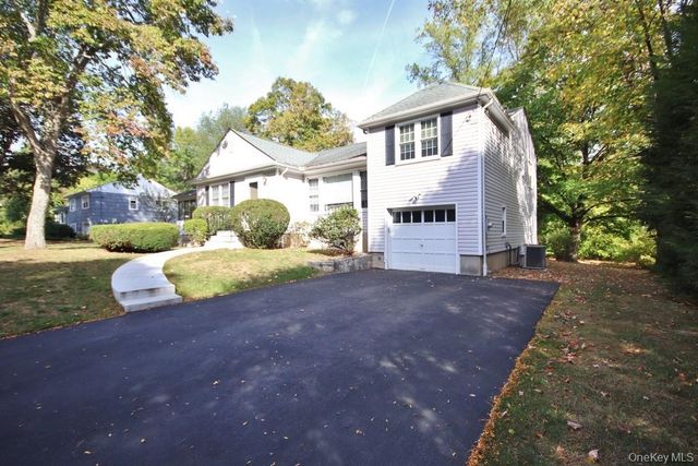 47 Fuller Road, Briarcliff Manor, NY 10510