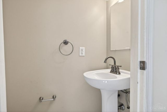 6978 Fallen Oaks Drive, Deerfield Twp., OH 45040