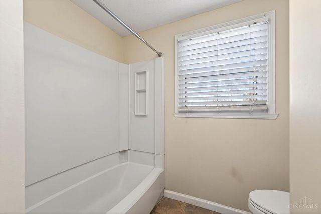 6978 Fallen Oaks Drive, Deerfield Twp., OH 45040