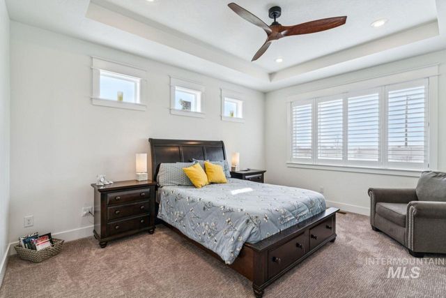 521 S Gabriel Ln, Nampa, ID 83687