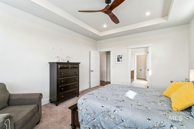 521 S Gabriel Ln, Nampa, ID 83687