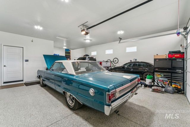 521 S Gabriel Ln, Nampa, ID 83687