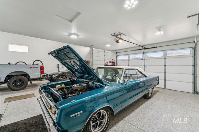 521 S Gabriel Ln, Nampa, ID 83687