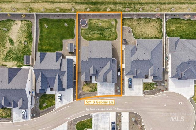 521 S Gabriel Ln, Nampa, ID 83687