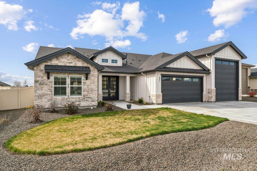 521 S Gabriel Ln, Nampa, ID 83687