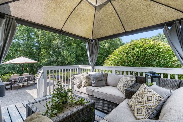 33 Charles Avenue, Charlestown, RI 02813