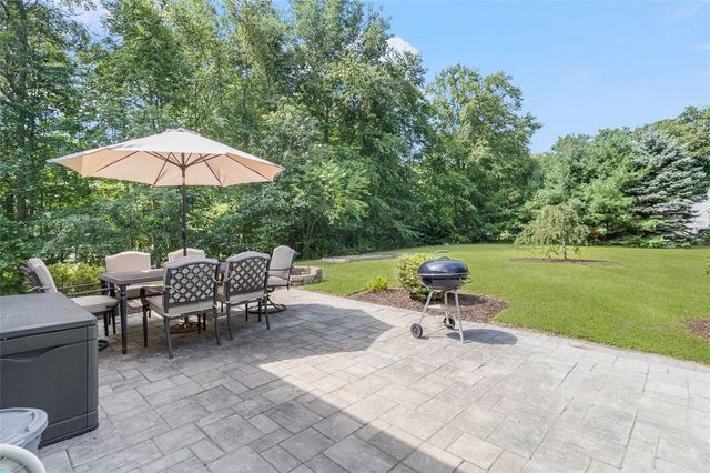 33 Charles Avenue, Charlestown, RI 02813