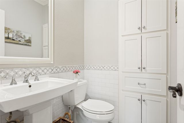 2700 Lake Breeze Lane, Flower Mound, TX 75022