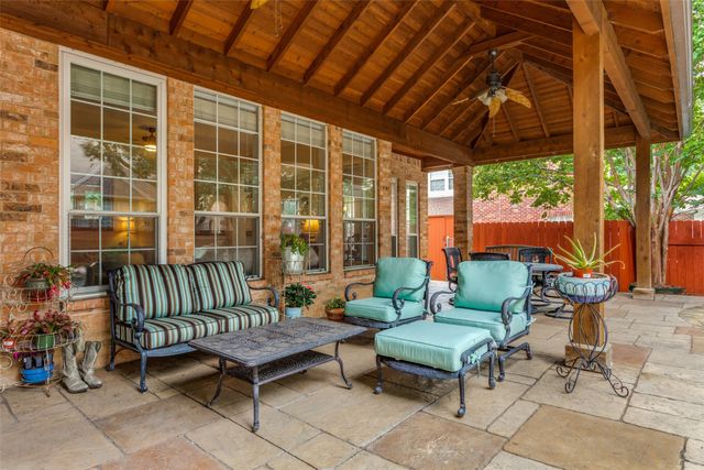 2700 Lake Breeze Lane, Flower Mound, TX 75022