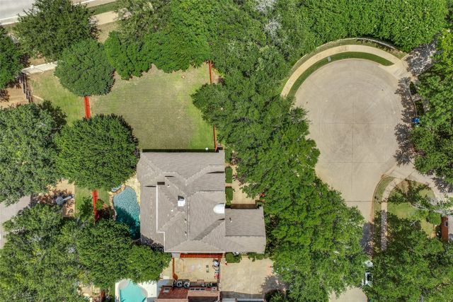 2700 Lake Breeze Lane, Flower Mound, TX 75022