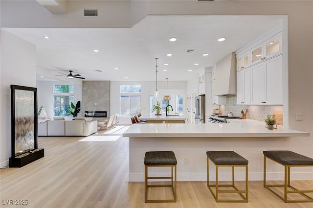 1532 Via Cassia, Henderson, NV 89052