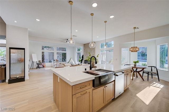 1532 Via Cassia, Henderson, NV 89052