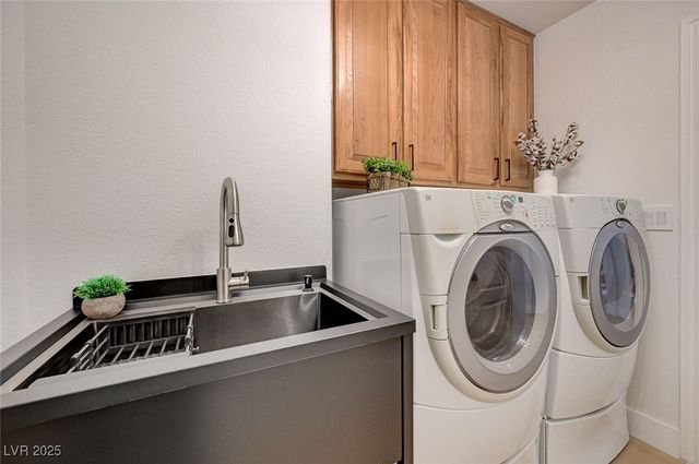 1532 Via Cassia, Henderson, NV 89052