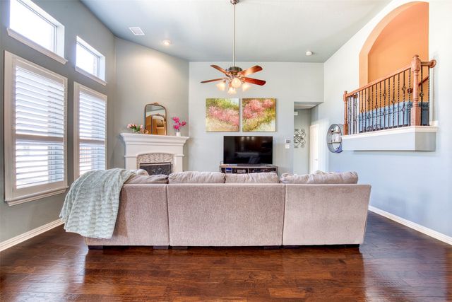 1412 Big Falls Drive, Flower Mound, TX 75028