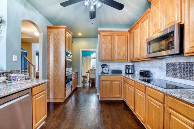 1412 Big Falls Drive, Flower Mound, TX 75028