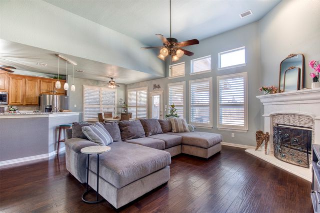 1412 Big Falls Drive, Flower Mound, TX 75028