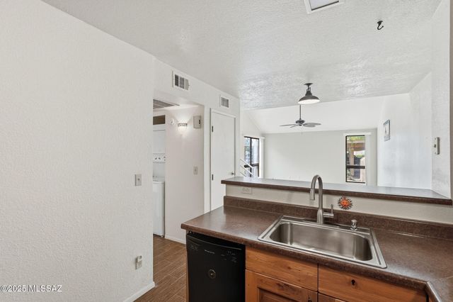 7610 E Callisto Cir Unit 45, Tucson, AZ 85715