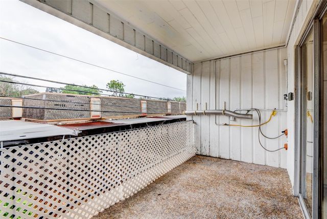 2555 Marilee Lane 4, Houston, TX 77057