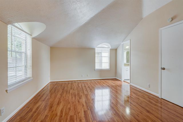 2555 Marilee Lane 4, Houston, TX 77057