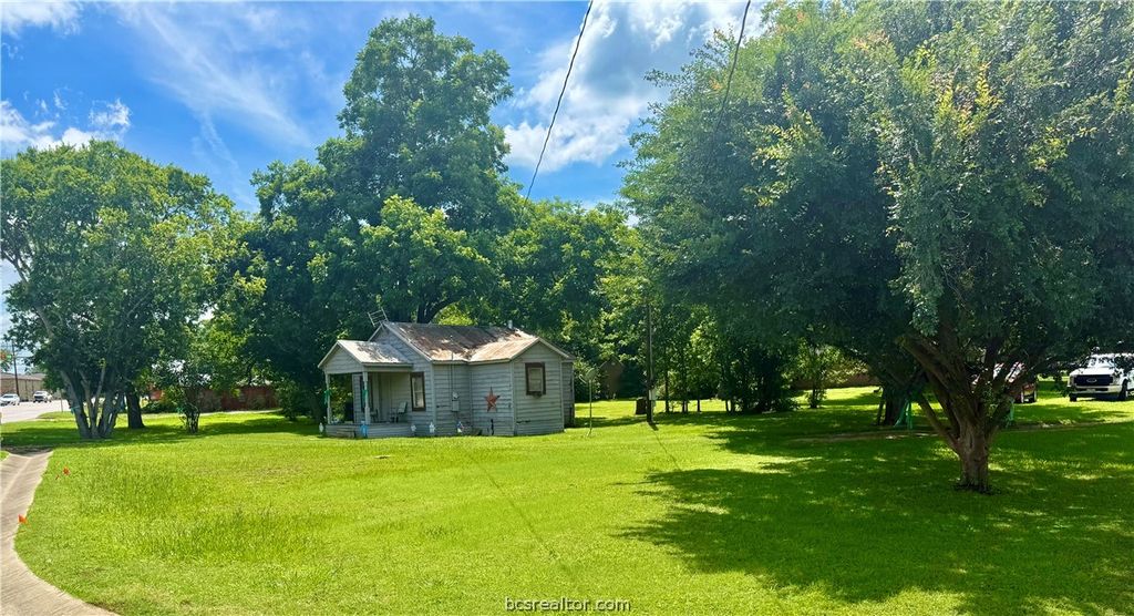 1202 West Highway 21 Highway W, Caldwell, TX 77836 — exterior