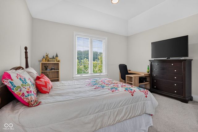 11640 Walton Crescent, Zionsville, IN 46077
