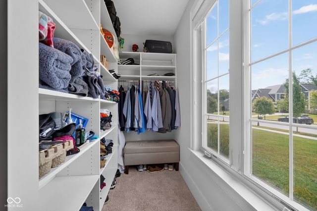 11640 Walton Crescent, Zionsville, IN 46077