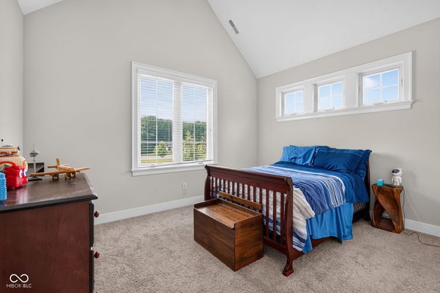 11640 Walton Crescent, Zionsville, IN 46077