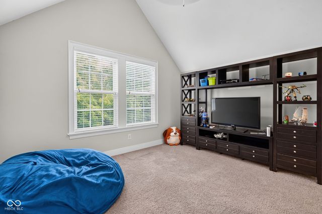 11640 Walton Crescent, Zionsville, IN 46077