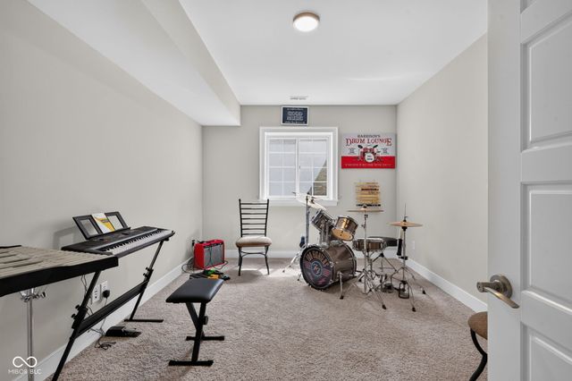 11640 Walton Crescent, Zionsville, IN 46077