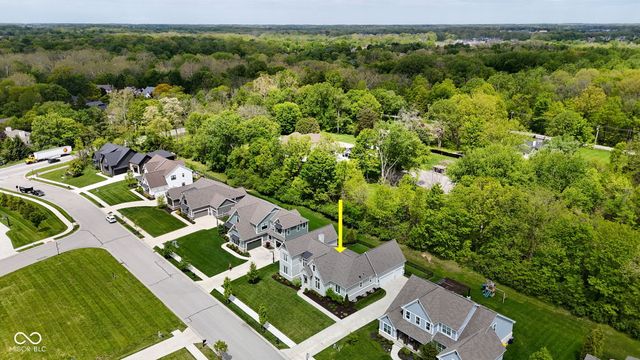 11640 Walton Crescent, Zionsville, IN 46077