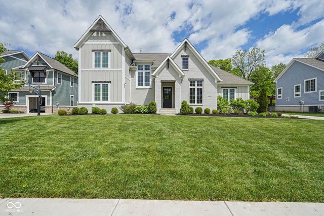 11640 Walton Crescent, Zionsville, IN 46077