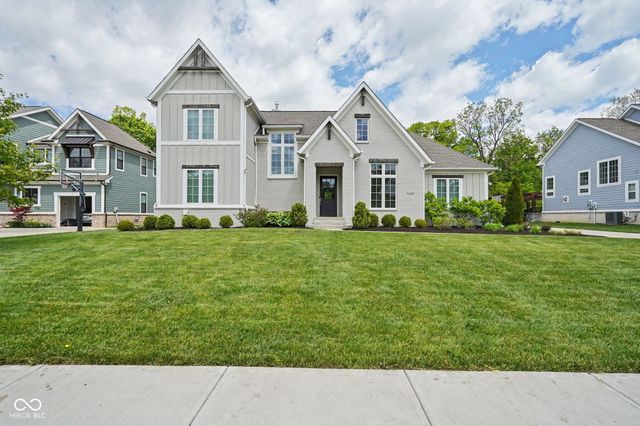 11640 Walton Crescent, Zionsville, IN 46077