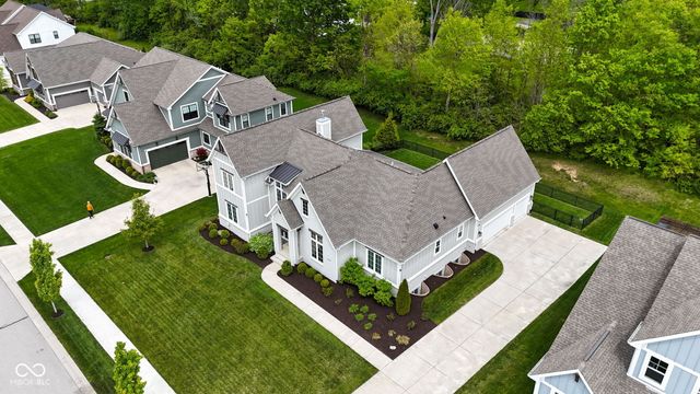 11640 Walton Crescent, Zionsville, IN 46077