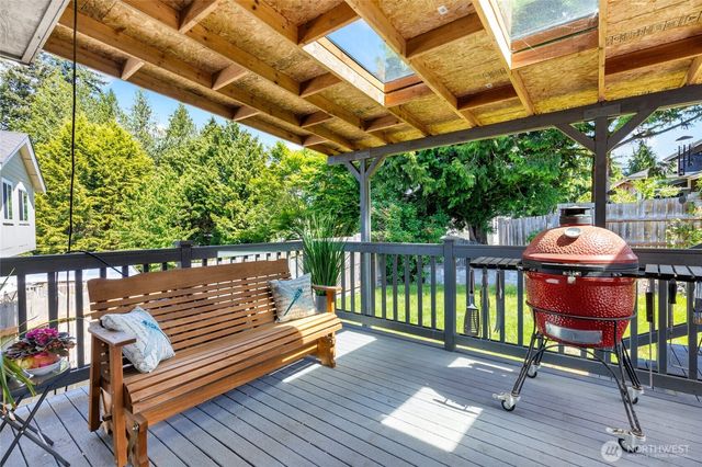 6907 75th Drive NE, Marysville, WA 98270