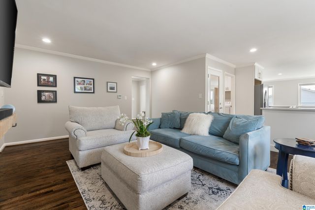 728 ROCKBRIDGE ROAD, Vestavia Hills, AL 35216