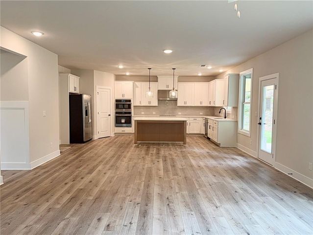 4270 Shirebrook Trail, Hoschton, GA 30548
