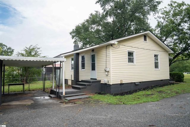 1910 E Blackstock Road, Roebuck, SC 29376