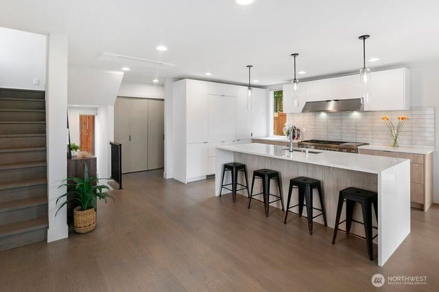 1601 E Jefferson Street, Seattle, WA 98122