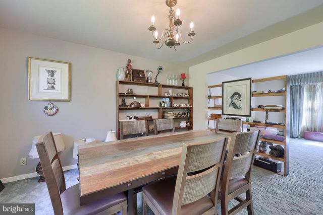 42 OAK LN, Stevens, PA 17578