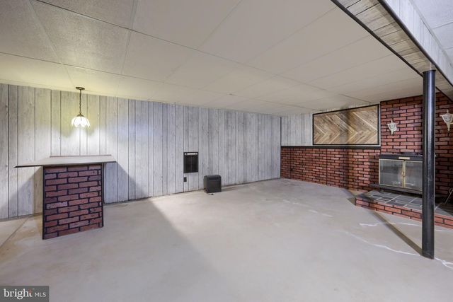 42 OAK LN, Stevens, PA 17578