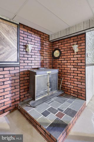 42 OAK LN, Stevens, PA 17578