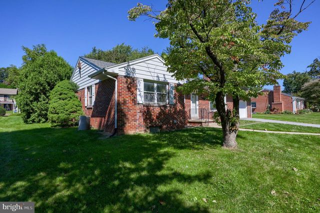 42 OAK LN, Stevens, PA 17578