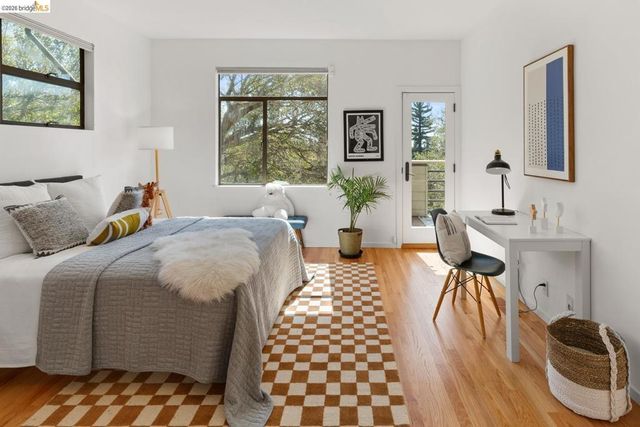 2920 Avalon Ave, Berkeley, CA 94705